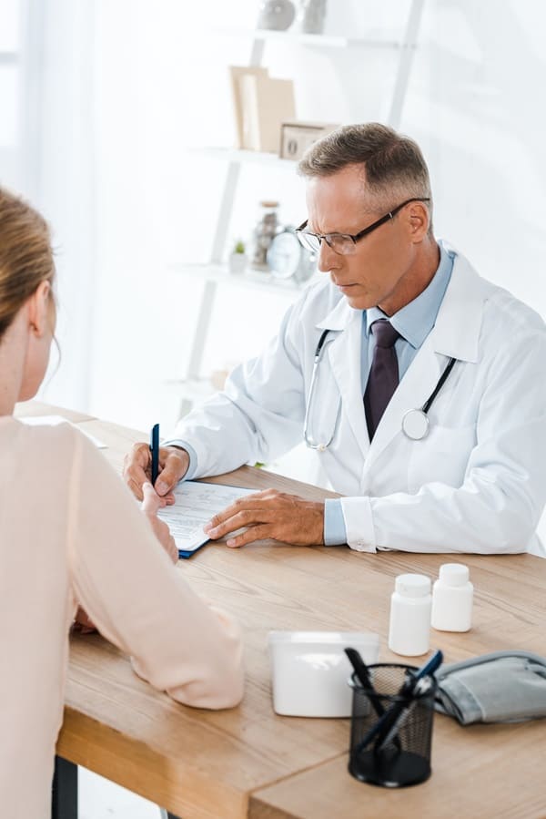 Servicio de urología para cálculos renales en Bogotá