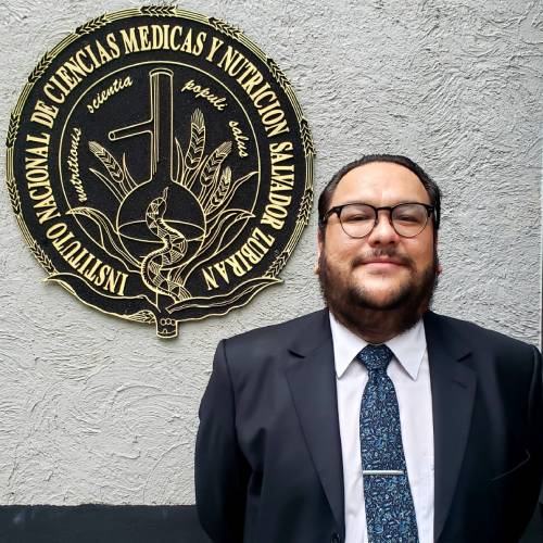 Conoce a Dr. Rommel Flores Miranda y Especialista en Tratamiento de osteoporosis dolor de huesos en Toluca Estado México